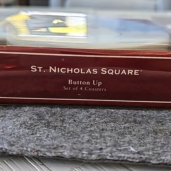 St. Nicholas Square Button Up Set of 4 Winter Snowman Stone Coasters 4.5" Dia. - Picture 2 of 8